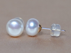 Zlaté napichovací perlové náušnice WSE14YG Zlaté napichovacie perlové náušnice WSE14YG.1.JPG WSE14YG