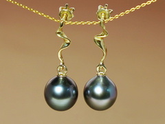 Set šperků 14K s tahitskými perlami TDySET200ZM Zlaté náušnice 14K s tahitskými perlami TDyE200ZM.JPG TDySET200ZM