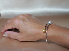 Zlatý náramek 18 kt. s perlami Jižního Pacifiku GWPB100wB Zlatý náramok 18 kt. s perlami Južného Pacifiku GWPB100wB.1.JPG GWPB100wB