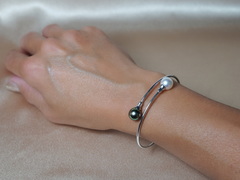 Zlatý náramek 18 kt. s perlou Jižního Pacifiku WTPB100wB Zlatý náramok 18 kt. s perlou Južného Pacifiku WTPB100wB.1.JPG WTPB100wB