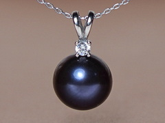 Zlatý přívěsek s černou perlou BC025WFP-B Zlatý prívesok s čiernou perlou BC025WFP-B.1.JPG BC025WFP-B