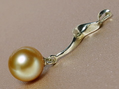Zlatý přívěsek 14K s perlou Jižního Pacifiku AAA SSPP100B Zlatý prívesok s morskou perlou SSPP100B-1.JPG SSPP100B