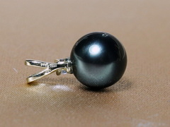 Zlatý přívěsek 14K s tahitskou perlou a briliantem BC025YP-T Zlatý prívesok s pravou tahitskou perlou BC025YP-T-2.JPG BC025YP-T