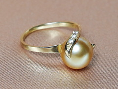 Set šperků s perlami Jižního Pacifiku a brilianty BC05YS-G Zlatý prsteň s juhomorskou perlou BC05YR-G.JPG BC05YS-G
