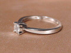 Zlatý zásnubní prsten M434RJ Zlatý zásnubný prsteň M434RJ 2.jpg M434RJ