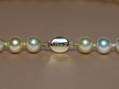 Náhrdelník z perel Jižního Pacifiku JPN10115AAGT perlový náhrdelník JPN10115AAGT uzáver.JPG JPN10115AAGT