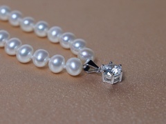 Personalizovaný perlový náhrdelník PS001 personalizovaný perlový náhrdelník so zirkónom.JPG PS001