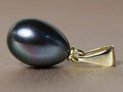 Přívěsek s perlou FTyP005bJ privesok-s-pravou-perlou-ftyp005bj.JPG FTyP005bJ