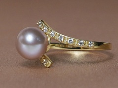 Zlatý prsten 14K s perlou BC029YFR-L prsten-s-perlou-bc029yfr-l.JPG BC029YFR-L