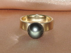 Zlatý prsten 14K s černou tahitskou perlou BC032YR-T y3.jpg BC032YR-T